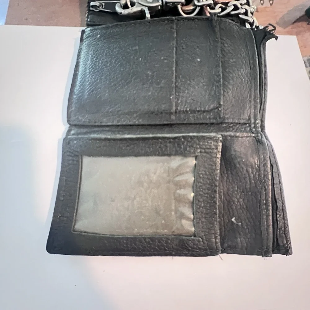 Harley-Davidson Mens Black Leather Trifold Trucker Biker Chain Wallet Logo Snap